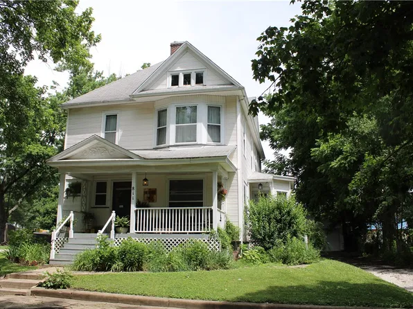 811 W North 1st St, Shelbyville, IL 62565