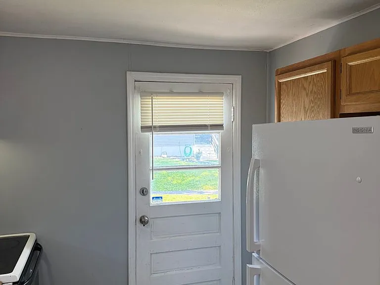 2928 Ashby Rd — Photo 14