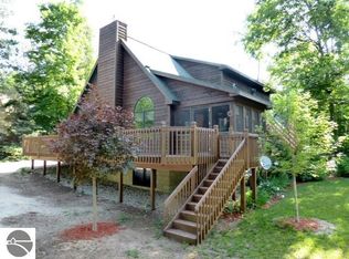 7981 Manitou Ct, Thompsonville, MI 49683