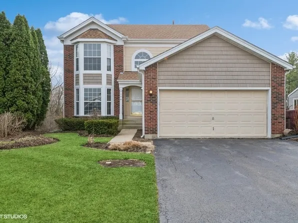 2126 N Green Valley Ln, Round Lake Beach, IL 60073