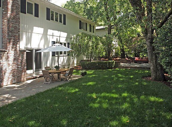 Enclosed back Yard
