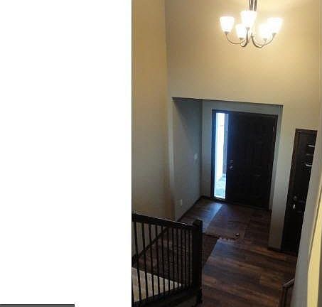 5th image of 17314 Zumbrota Street