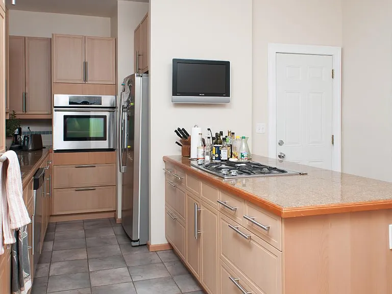 50 Concord Ave #2 — Photo 4