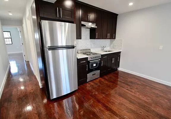 2nd image of 21-02 77th St #3TOPP