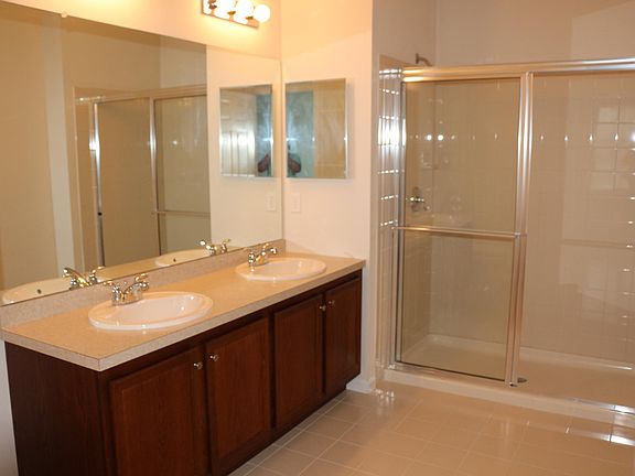 2nd image of 325 Timberlake Dr #325