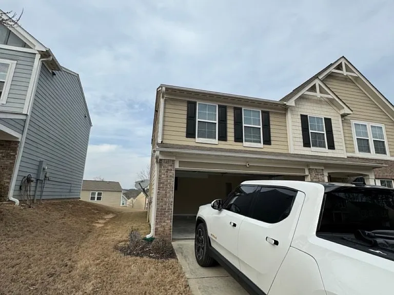 1620 Shire Village Dr — Photo 44