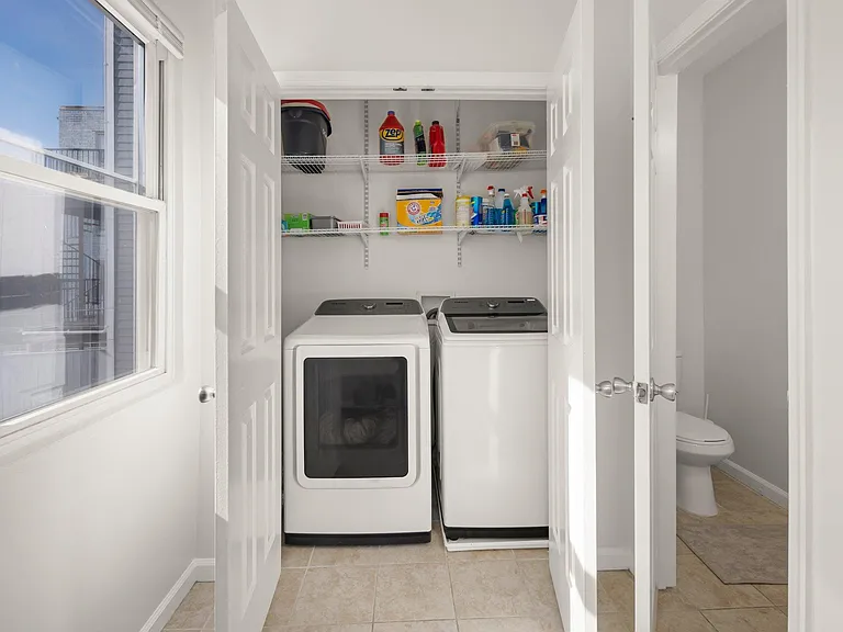 520 Jefferson St NW — Photo 17