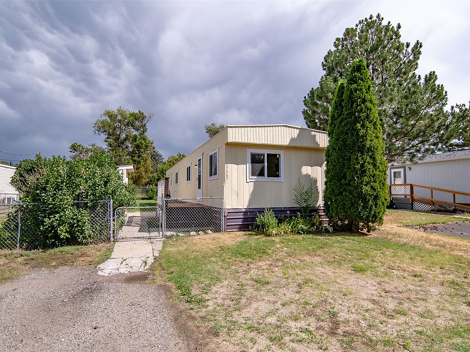 1st image of 3665 Riviera Dr