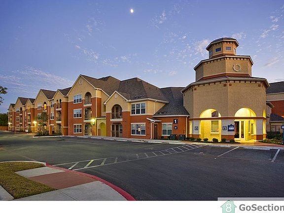 3rd image of 7130 New Laredo Hwy