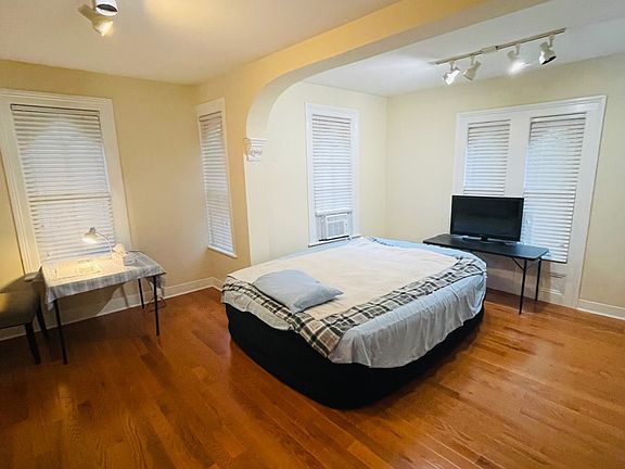 2nd image of 82 Fairview Pl