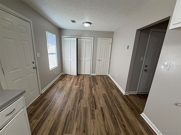 4th image of 7054 Epperson Dr