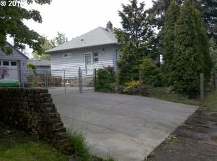 8336 SE Morrison St, Portland, OR 97216