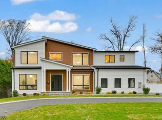 22 Brookside Pl, Livingston Twp., NJ 07039