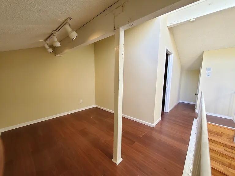12735 Burninglog Ln — Photo 14