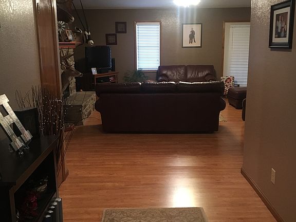 5th image of 220 Garr Field Ave