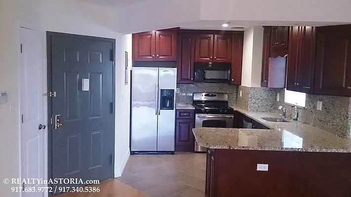 Rented by Alexiou Realty | media 2