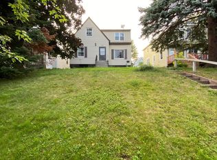 2223 W 10th St APT 1, Duluth, MN 55806