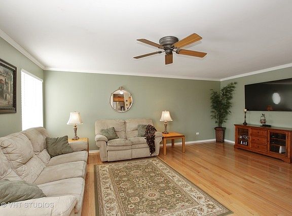 3rd image of 6802 Sahara Dr