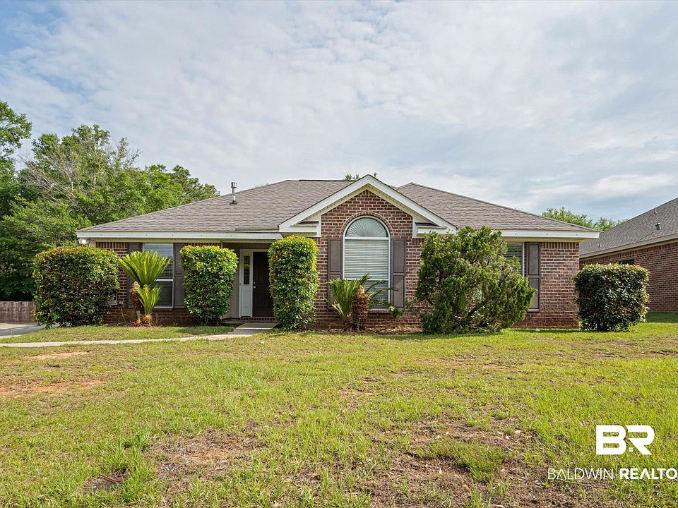 1st image of 8222 Woodland Way
