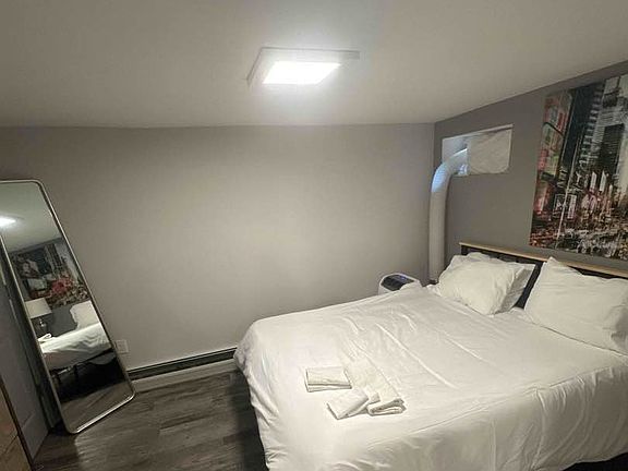 4th image of 315 2nd St Unit 1
