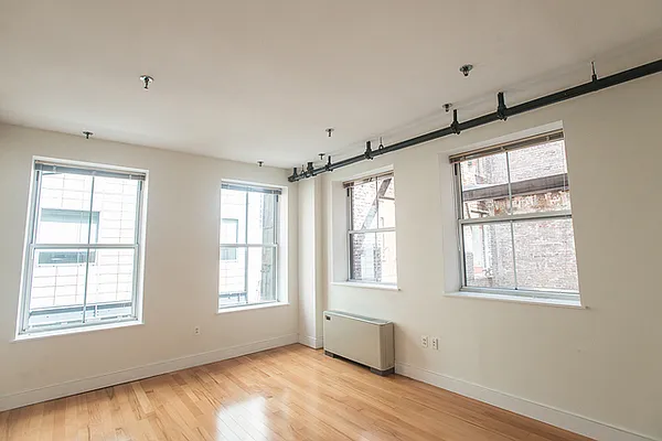 Rented by Compass | media 20