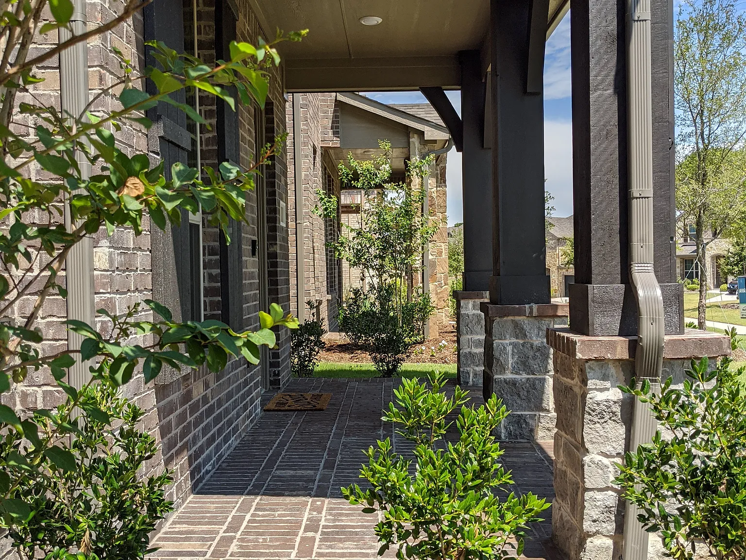 3 bed, 2.5 bath, 2283 sqft, $3,000 — Photo 4