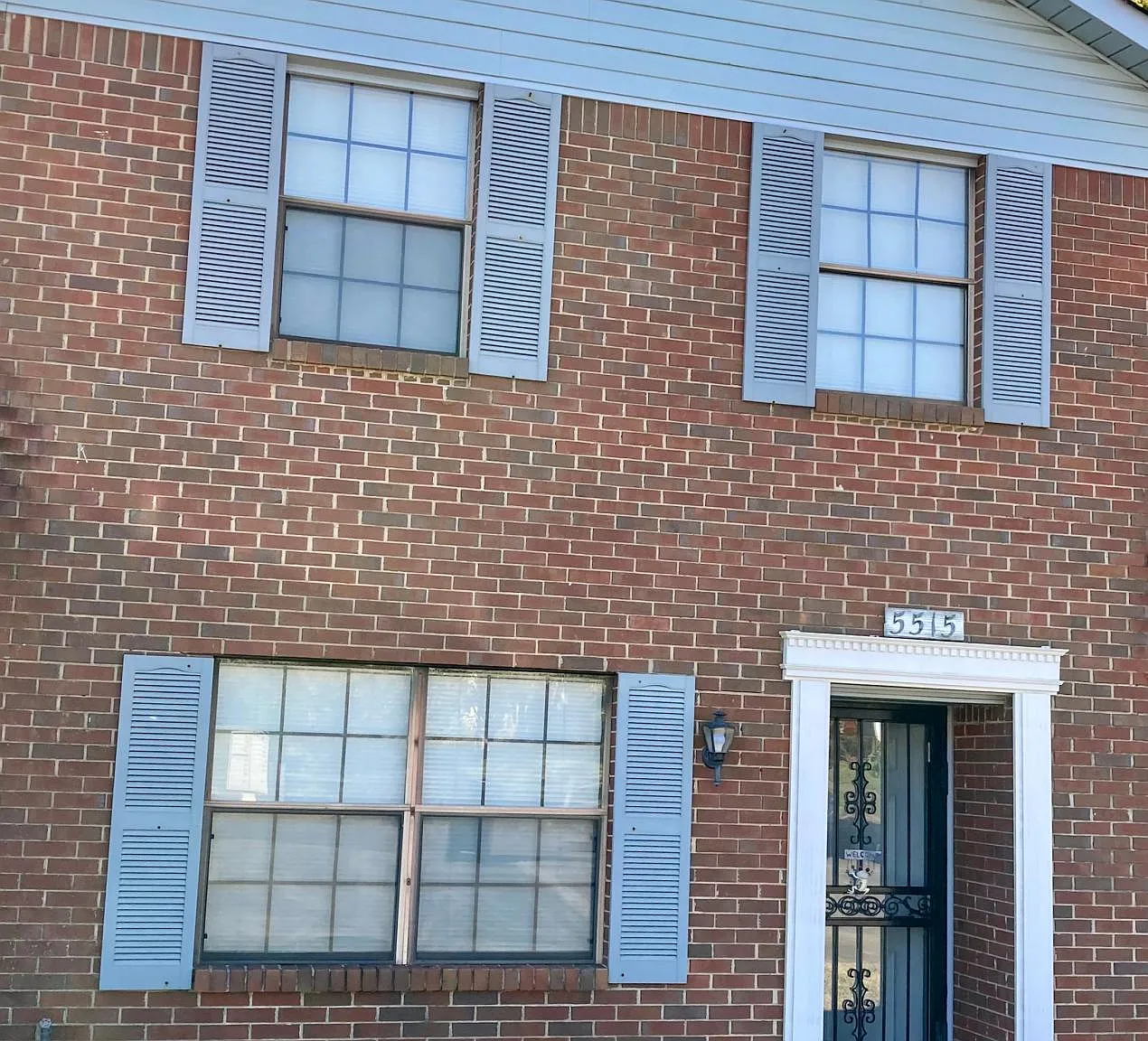 5515 Saint James St — Photo 2