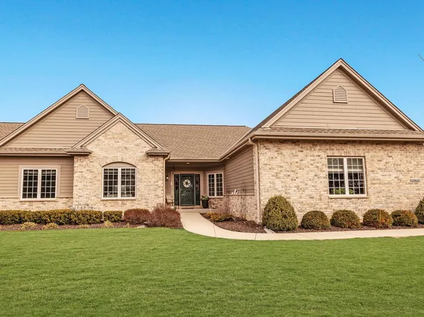 W50N597 North Highland Crossings CIRCLE, Cedarburg, WI 53012
