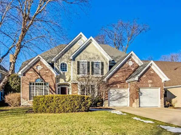 432 E 58th St, Westmont, IL 60559