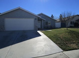 313 Dewalt Ave, Ridgecrest, CA 93555