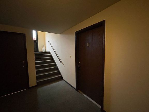 2nd image of 507 Columbia Dr APT I