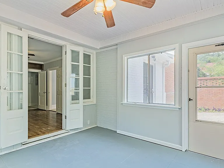 879 Nottingham Dr — Photo 12