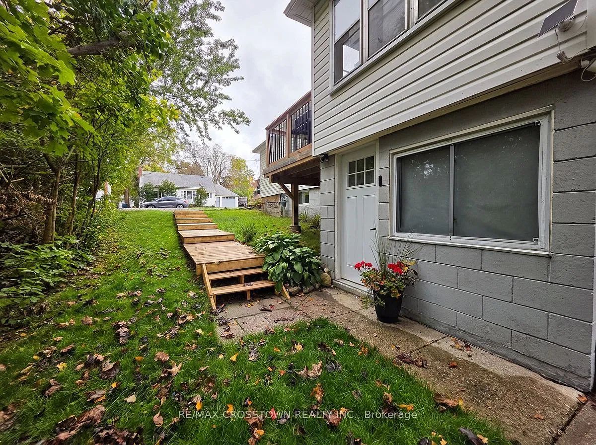 2 bed, $1,825 — Photo 3