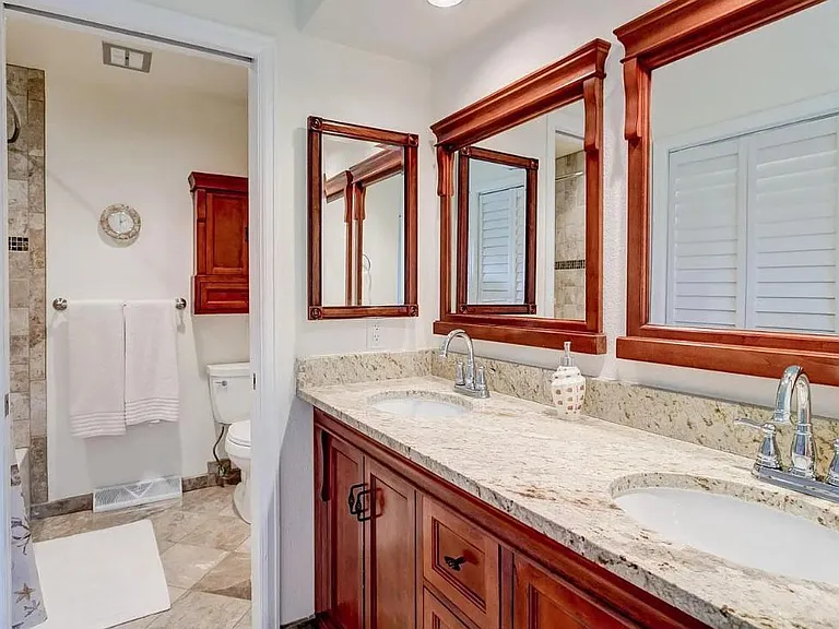 1535 Bradley Dr — Photo 14