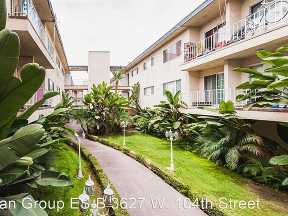 4th image of 3627 W 104th St APT 36