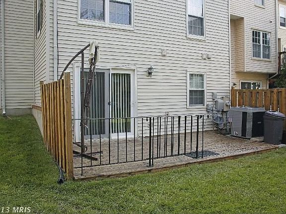 3rd image of 618 Ivy League Ln #18-100