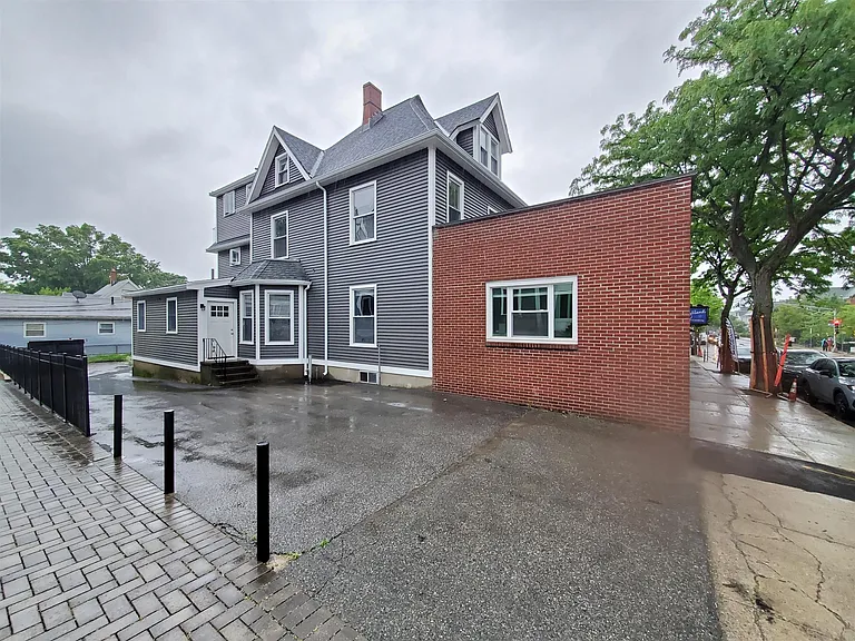 146 Highland Ave #1 — Photo 8