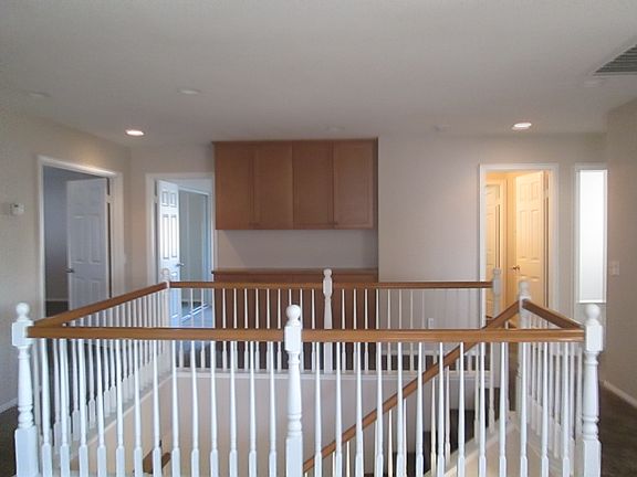 4th image of 722 Grassy Meadow Dr