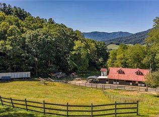 199 Safe Haven Dr, Waynesville, NC 28785