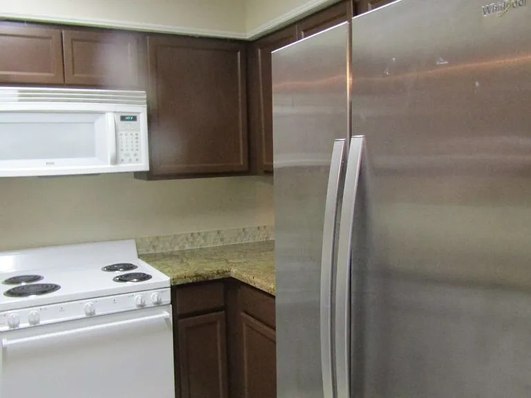828 S Hacienda Dr #A — Photo 7
