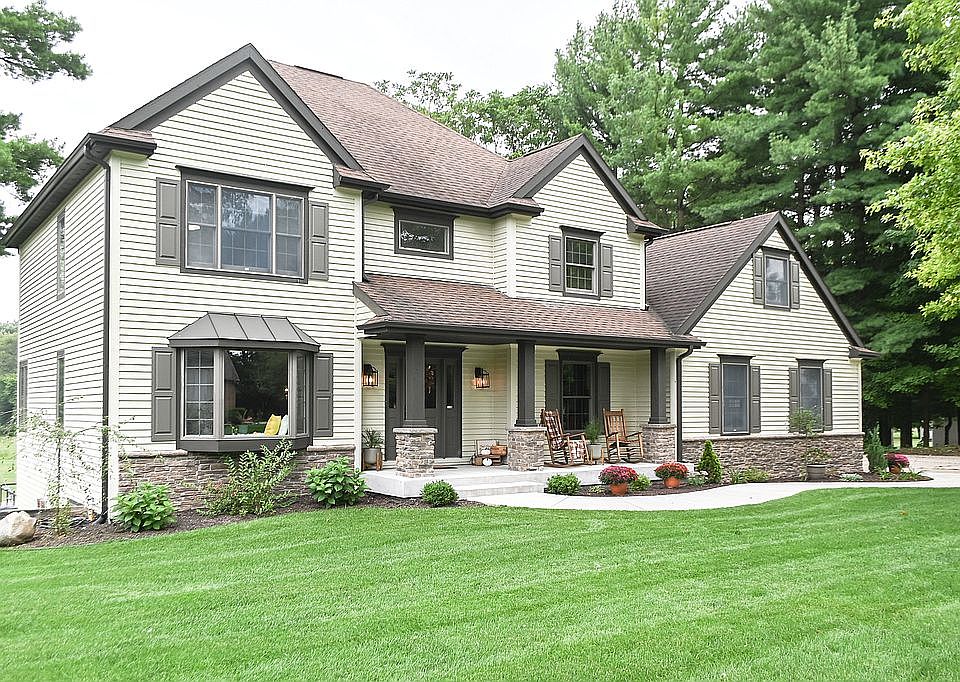 1st image of 51310 Stratford Dr