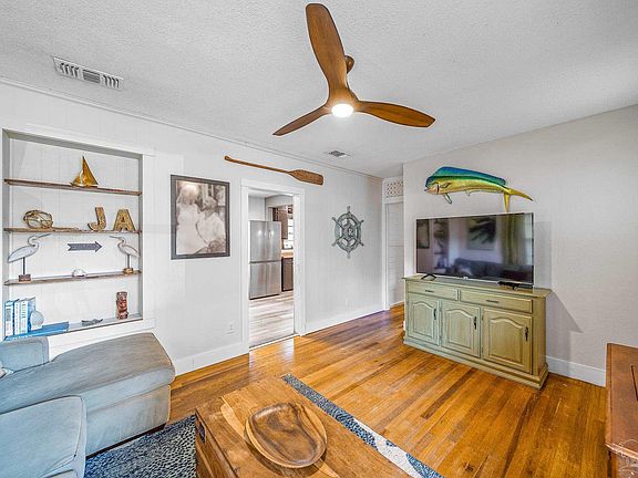 4th image of 19 Glynquist Ave