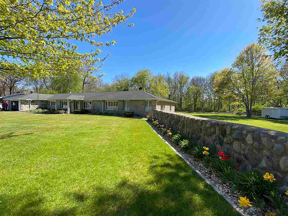 1st image of 3120 Old Kawkawlin Rd