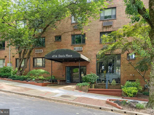 4114 Davis Pl NW APT 102, Washington, DC 20007