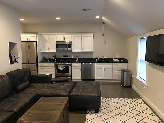 2nd image of 285 Saint George St Ste 203