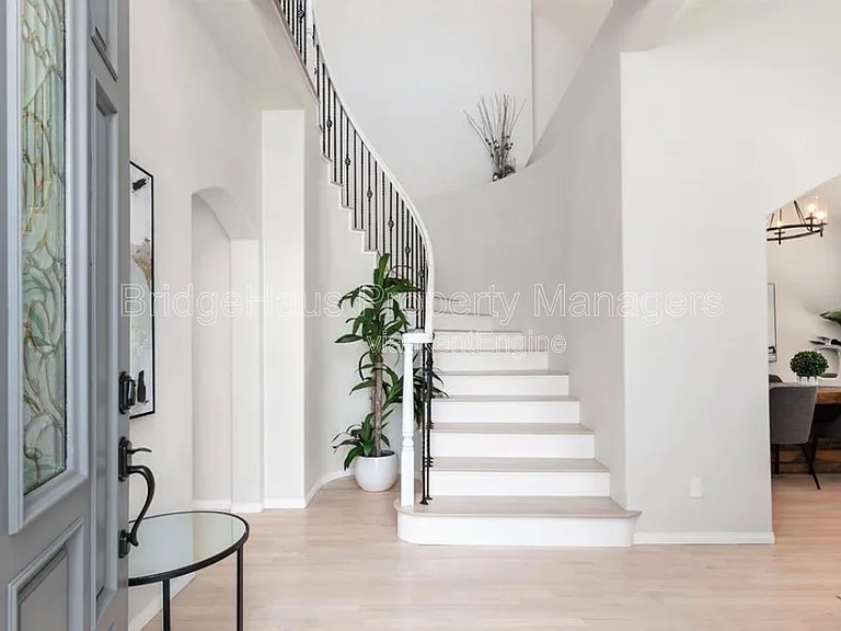 994 Windflower Way — Photo 2
