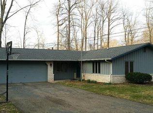 1348 W Oakdale St, Warsaw, IN 46580