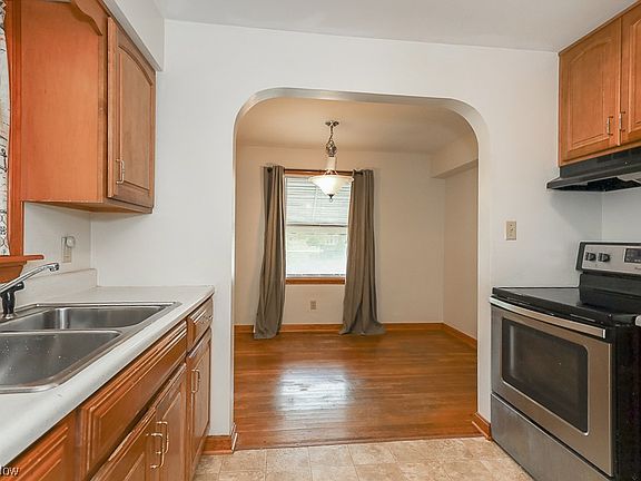 5th image of 4518 Tuxedo Ave