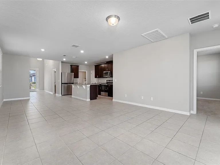 3085 Bella Vista Dr — Photo 9