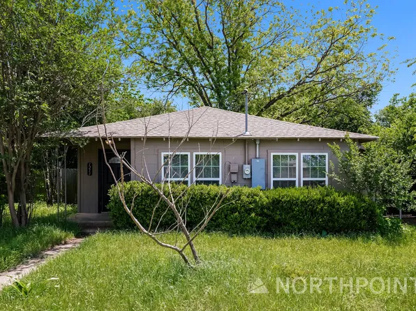 1211 Country Club Rd, Cleburne, TX 76033